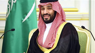 جملة قالها محمد بن سلمان لمحمود عباس تثير تفاعلاً واسعاً