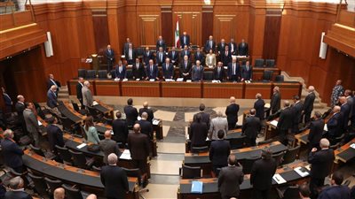 اجتماع نيابي يسبق الجلسة لتوحيد الموقف من النزوح السوري