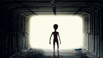 هل الكائنات الفضائية حقيقية وتعيش بيننا على الأرض؟