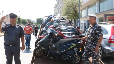 الحرب على الموتوسيكلات: الدولة تقطع شريان حياة الفقراء