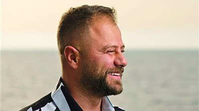 من جديد... ملاحقة 