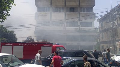 حريق في محل لبيع الادوات الموسيقية والخليوية في النبطية