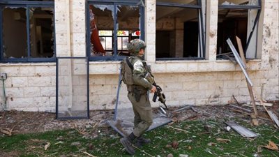 شهداء بغارات عنيفة.. و