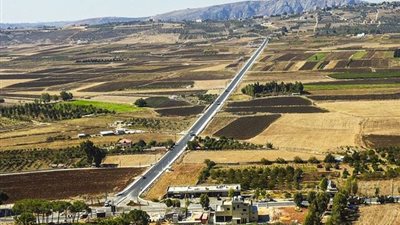 استهداف سيارة في حاروف!