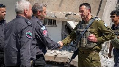 غانتس وآيزنكوت وهليفي عند الحدود يلوّحون بالحرب مع لبنان