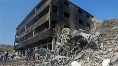 غارات عنيفة توقع شهيداً.. و