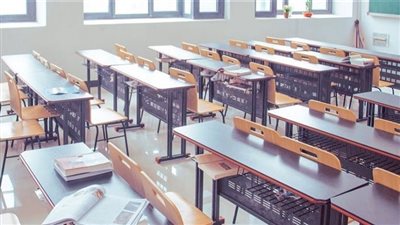 الرواتب بالأرض والأقساط في الأعالي.. مزيد من الزيادات تلوح في أفق السنة المقبلة