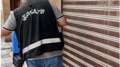 توقيف سوري يدير محل خياطة بطريقة غير شرعية في العاقبية بعد اقفاله وختمه بالشمع الاحمر