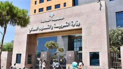  الحلبي يوقع التوصيف الجديد لمواد الامتحانات الرسمية