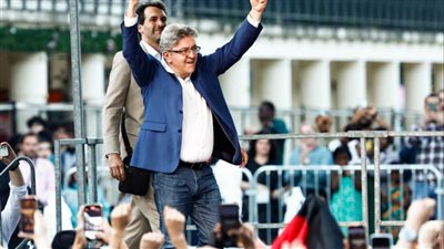 فرنسا في زمن المفاجآت: عودة دراماتيكية لليسار الجذري