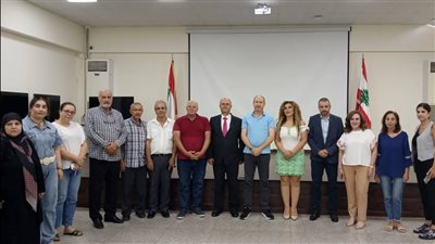 نقولا أبو ضاهر 