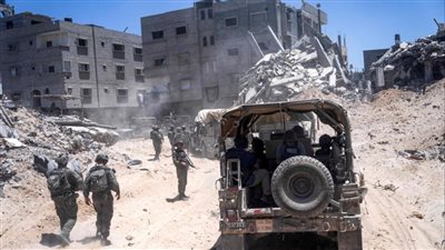 صراع إرادات علني في إسرائيل: العسكر يدفع بالصفقة... ونتنياهو يماطل