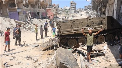 «شدّ حبال» في إسرائيل: «العسكر» يدفع بالصفقة... ونتنياهو يناور