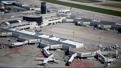 فنيو الطيران المدني يهددون بشل حركة مطار بيروت