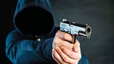 مجهولون سلبوا مدير شركة مبلغ 460 الف دولار أميركي بعد اعتراضه على اوتوستراد أنفة واطلاق النار باتجاه سيارته واصابته