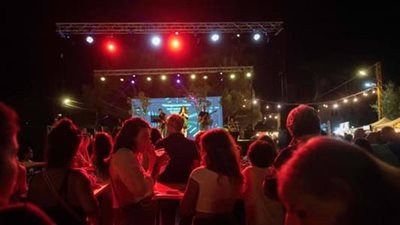 نمو قطاعي سياحي ونقدي ينفصل عن حرب الجنوب