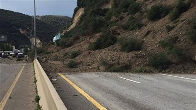 أثناء عبورها الطريق... قتيلة على أوتوستراد شكا