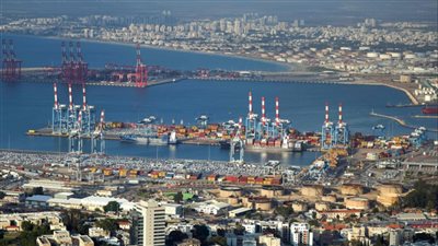 تصعيد إسرائيلي بقاعاً... وتفكيك خزانات حيفا