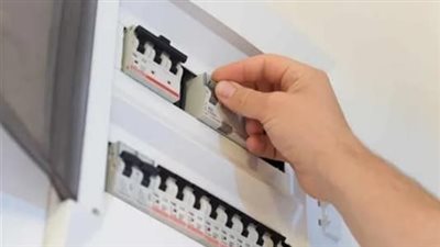 اللبنانيّون يتهافتون على شراء مولّدات صغيرة