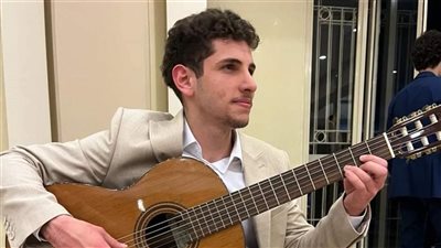  متقدّماً على إسبانيا وبوليفيا... الذهبيّة للطالب جوزف بجاني من الكونسرفتوار في مسابقة الغيتار العالمية