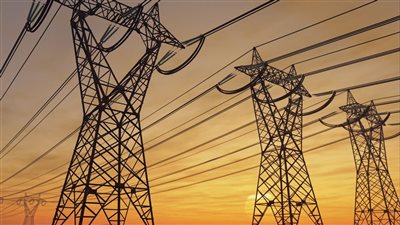 الغياب التام للكهرباء يهدّد الأعمال الصغيرة: «الكحل أحـسن من العمى»