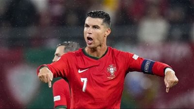 لا ينتهي.. رونالدو 