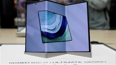 “هواوي” بين الفخر وانتقادات السعر.. هاتف “ميت إكس تي” الجديد يُثير الجدل في الصين