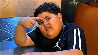 ابنه الوحيد ويبلغ من العمر 9 سنوات.. مصرع نجل مطرب شهير بحادث مروّع يُحزن الوسط الفني!