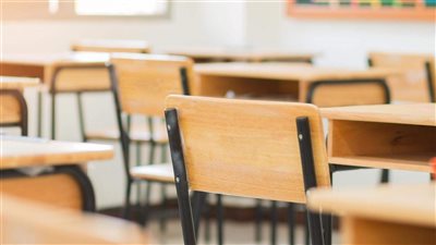  قرار للحلبي حول تأجيل الاعمال الإدارية ومباشرة التدريس في المدارس والثانويات الرسمية