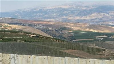 الجيش الإسرائيلي: عشرات الصواريخ أطلقت تجاه عكا وخليج مدينة حيفا