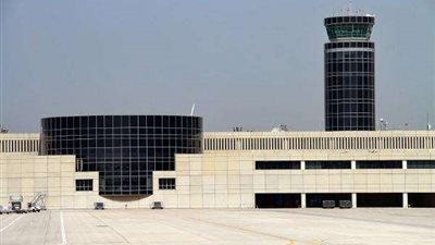 إسرائيل تخترق موجة برج مراقبة المطار: تحذير لهذه الطائرة!