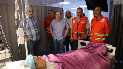 البزري يتفقد جرحى العدوان الإسرائيلي على عين الدلب… ومستشفى الهمشري يستقبل شهداء وجرحى