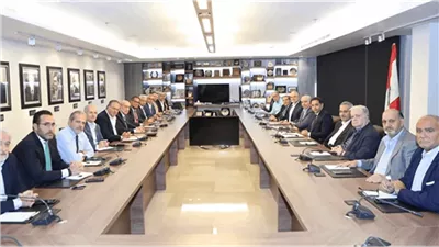 عن ضخّ الرواتب بالدولار ووضع الليرة.. هذا ما قاله منصوري