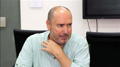 محافظ الجنوب منصور ضو: النزوح مستمر وقد نضطر لفتح مراكز ايواء جديدة.. والمساعدات جيدة لكنها حتى الآن غير كافية!