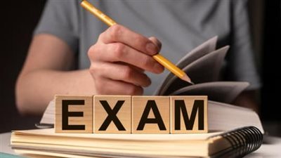 إلى تلاميذ لبنان: الامتحانات قائمة ولو تحت القصف؟ 