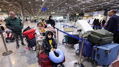 بعد التطورات الأخيرة... لاجئون لبنانيون يعودون من العراق: 