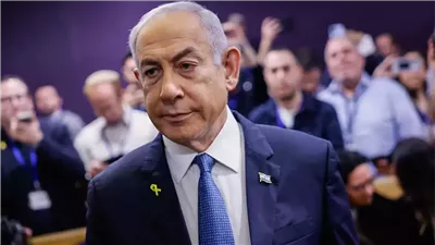 نتنياهو أمام المحكمة: أعمل 18 ساعة ولا أرى عائلتي (صور)