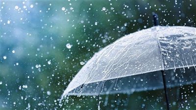سلسلة من المنخفضات الجوية الرطبة والباردة بإنتظارنا... إليكم تفاصيل الطقس