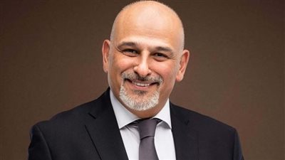 إن لم يجد الأفضل... ممثل يُرشح نفسه لرئاسة سوريا الجديدة!