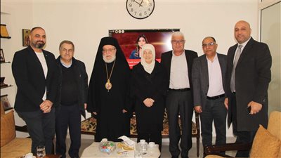 بهية الحريري على رأس وفد هنأت المطران الياس كفوري بالأعياد