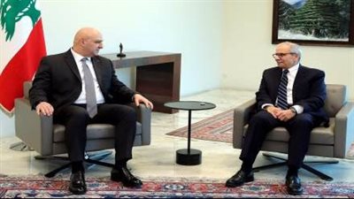 تعددت الروايات والحقيقة واحدة: أطماع 