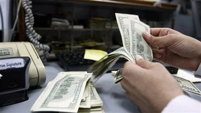 عين دمشق على ودائع السوريين في لبنان