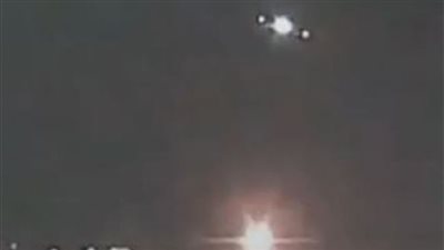 بالفيديو: لحظة تحطم طائرة تقل عشرات الركاب قرب واشنطن!