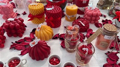 شمع الصويا خياراً مثالياً لصناعة الشموع المنزلية والعطرية