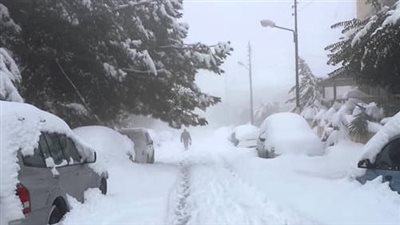 هذه الطرقات مقطوعة بسبب تراكم الثلوج