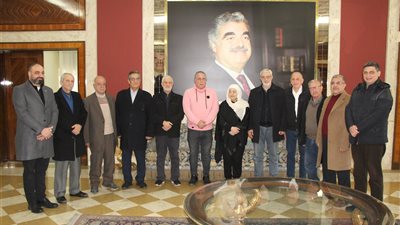 مخاتير صيدا التقوا بهية الحريري ودعوا للمشاركة بإحياء ذكرى استشهاد الرئيس رفيق الحريري عنتر: أثبت خطّه الوطني أنه الأساس