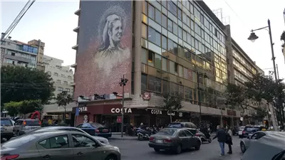 كاميرا مراقبة توثّق عمليّة السطو المسلّح في الحمرا (فيديو)