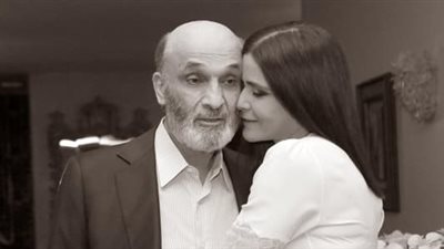 ستريدا جعجع وصورة 