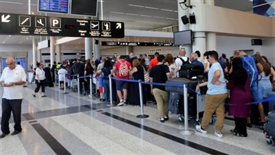 600 ألف نسمة غادروا الوطن بسبب الازمة المالية.. تعدّدت أسباب هجرة اللبنانيين والنتيجة نقمة