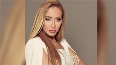 بعد احتجازها في بيروت... ريهام سعيد تطمئن جمهورها